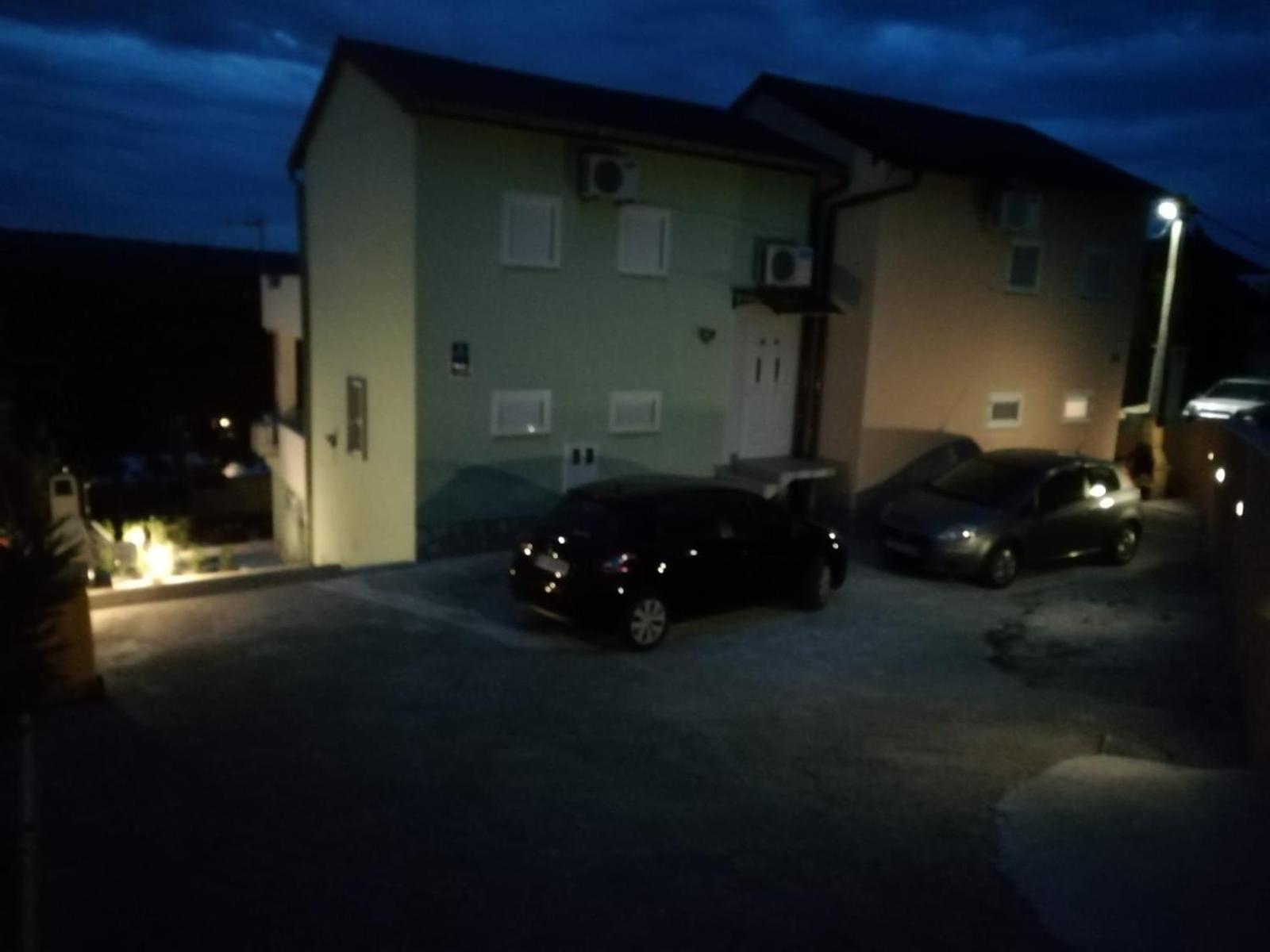 Apartmani Ana - Meka Draga Obrovac Eksteriør bilde
